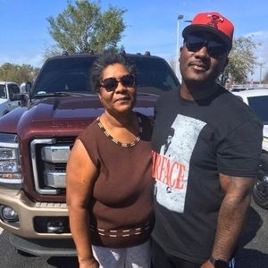 Meet your Posher, Earline